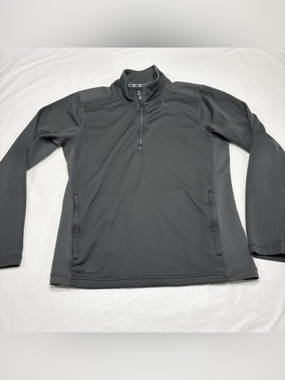 Nike Dri Fit Gray 1/4 Zip Pullover Athletic Sweatshirt Men’s Small